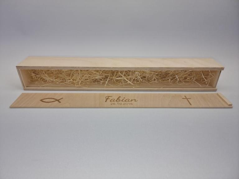 HOLZKISTE FÜR TAUFKERZEN 45 X 4,8 X 4,8 CM
